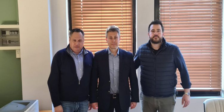 Συναντήθηκε με τη διοίκηση του ΤΕΕ/ΤΗ ο Σπύρος Κωνσταντόπουλος