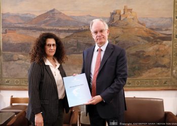 Παράδοση των αποτελεσμάτων των εθνικών εκλογών στην Πρόεδρο της Δημοκρατίας