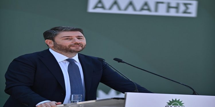 Ανδρουλάκης: «Πλαστογράφος» της ιστορίας ο Τσίπρας