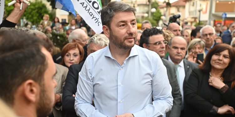 Ανδρουλάκης: «Πλαστογράφος» της ιστορίας ο Τσίπρας