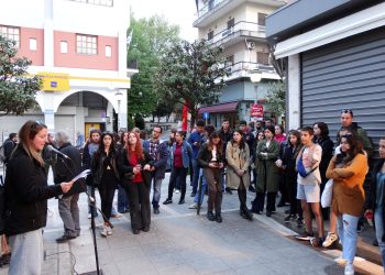 Εγκαίνια στο Εκλογικό Κέντρο του ΚΚΕ