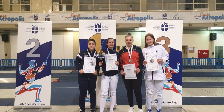 Πρωταθλήτρια νεανίδων ξιφασκίας η Ναυσικά-Όλγα Δημοσθένους του ερασιτέχνη ΠΑΣ Γιάννινα
