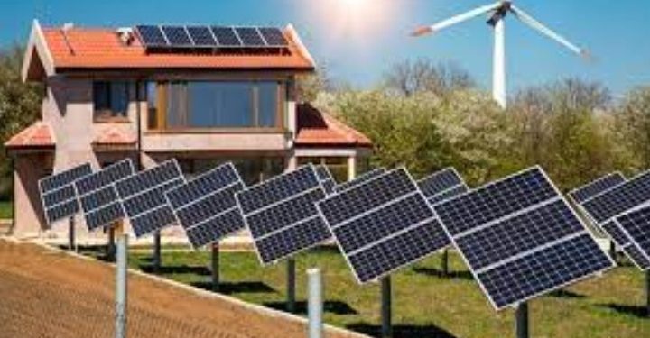 Φωτοβολταϊκά στη Στέγη: Ενεργειακή αυτονομία και σημαντικά οφέλη για χιλιάδες νοικοκυριά