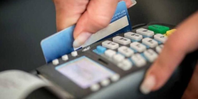 Άρτα: Έκανε ανάληψη 750 ευρώ με κλεμμένη κάρτα