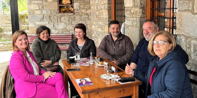 Τριήμερη επίσκεψη σε χωριά της Κόνιτσας η Μαρία Κεφάλα