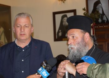 Συνάντηση Μ. Πλιάκου με τον Μητροπολίτη Ιωαννίνων για την αγιοκατάταξη του Πατριάρχη Ιερεμία Α΄