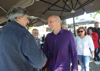 Βαρουφάκης από Άρτα: Η συντριπτική πλειοψηφία των ανθρώπων των ΣΥΡΙΖΑ – ΚΚΕ είναι σύντροφοί μας
