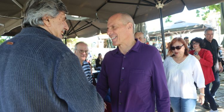 Βαρουφάκης από Άρτα: Η συντριπτική πλειοψηφία των ανθρώπων των ΣΥΡΙΖΑ – ΚΚΕ είναι σύντροφοί μας