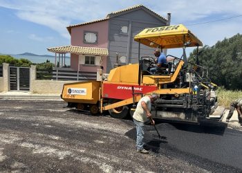 Ολοκληρώθηκε η ασφαλτόστρωση εσωτερικής οδοποιίας στην Κορωνησία