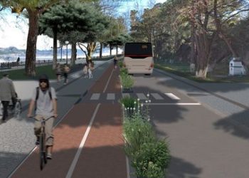 Σε λειτουργία η παραλίμνια ποδηλατική διαδρομή