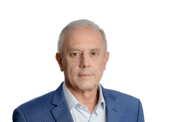 Ο Αντώνης Μπέζας παρουσίασε συνδυασμό “Μαζί για την Ηγουμενίτσα”