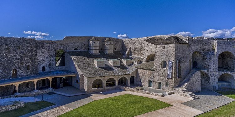 «Στιχοβατώντας με τον Λευτέρη Παπαδόπουλο» Μουσική εκδήλωση στο Μουσείο Αργυροτεχνίας