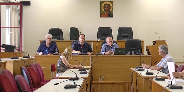 Επ. Περιβάλλοντος: Προγραμματικές συμβάσεις για πατάτα Χρυσοβίτσας και μελέτη τυριού Πωγωνίου