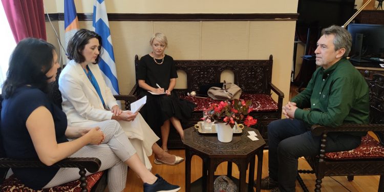 Συνεργασία Δ. Παπαγεωργίου με την Πρέσβη της Σλοβακίας