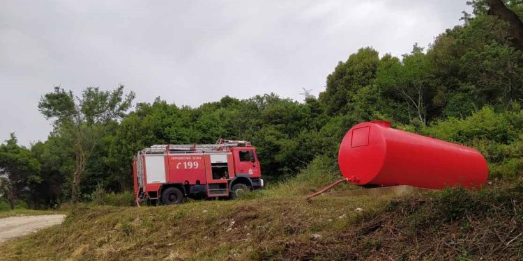 Εγκατάσταση υδατοδεξαμενής πυρόσβεσης στην Άνω Σκαφιδωτή
