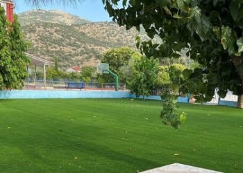 Νέος χλοοτάπητας στα Νηπιαγωγεία στον Δήμο Πάργας