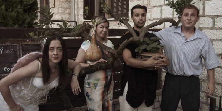 “Εγώ είμαι το Θείο βρέφος” από το θέατρο Actina