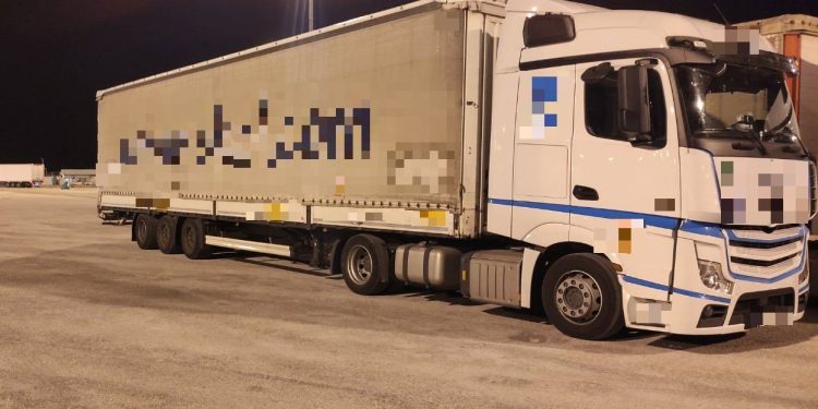 Ηγουμενίτσα: Σύλληψη τεσσάρων αλλοδαπών – Οι  τρεις βρέθηκαν σε ημιλιπόθυμη κατάσταση