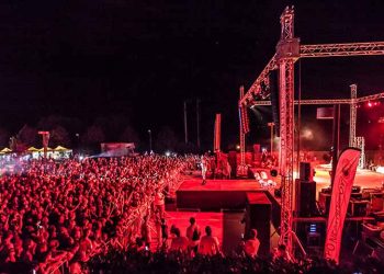 Mε Φοίβο Δεληβοριά, Μαρίζα Ρίζου και Πάνο Βλάχο επιστρέφει το Ιοannina Lake Festival!