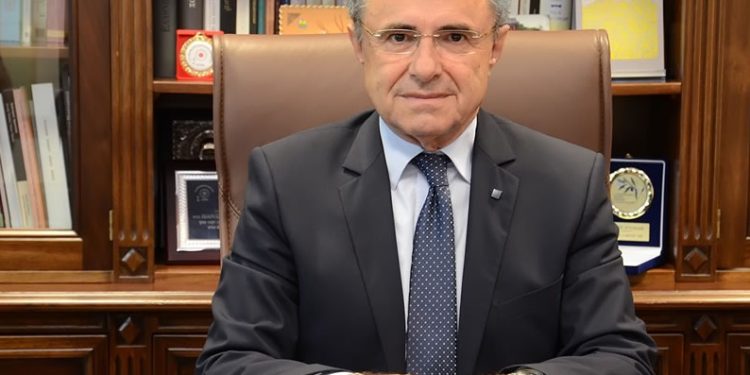 Τα αρσενικά, τα θηλυκά και η γλώσσα μας του Γ. Καψάλη