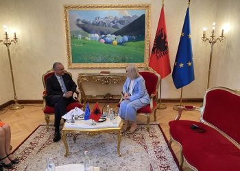 Συναντήθηκε με τον πρωθυπουργό της Αλβανίας Έντι Ράμα ο Μανώλης Κεφαλογιάννης, για την απελευθέρωση του Δημάρχου Χειμάρρας Φρέντη Μπελέρη