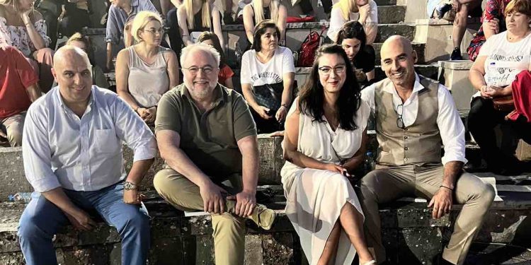 Τη Λυσιστράτη  στο ΕΗΜ παρακολούθησε ο Σπ. Ριζόπουλος