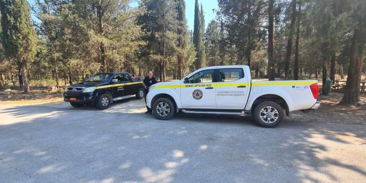 Άρτα: Tο Δημαρχείο ανοιχτό ως κλιματιζόμενος χώρος – Οδηγίες για καύσωνα και αδέσποτα