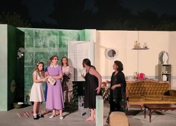 Η θεατρική ομάδα του Δήμου Ζίτσας, «Επί Σκηνής» ταξίδεψε στο Χαϊδάρι Αττικής