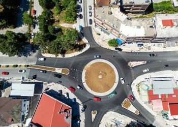 Ολοκληρώνονται οι εργασίες στον κυκλικό κόμβο της «Συνάντησης»