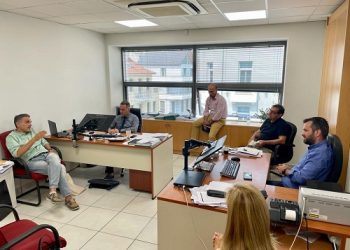 Συνάντηση του Δ.Σ. του Συλλόγου των Εργαζομένων της Συνεταιριστικής Τράπεζας Ηπείρου με τον υποψήφιο αρχηγό του ΣΥΡΙΖΑ  κ. Ευκλείδη Τσακαλώτο