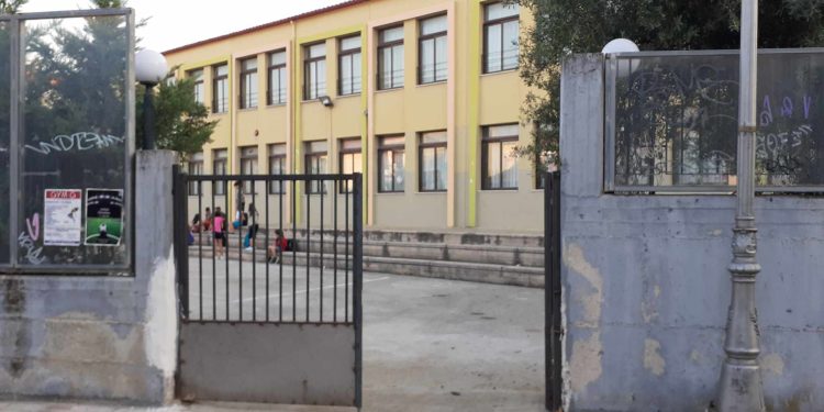 Άρτα: Ολοκληρώθηκαν οι εργασίες για τη διάνοιξη της πίσω πόρτας στο 4ο Δημοτικό Σχολείο