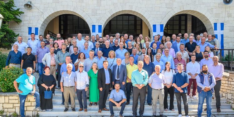 Κόνιτσα: Παρουσίαση των υποψηφίων του συνδυασμού “Μαζί για τον τόπο μας”