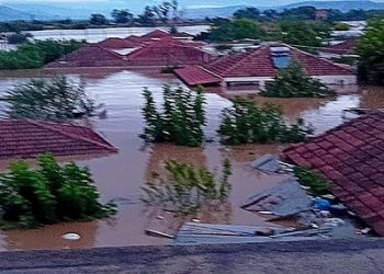 Καταστροφή στη Θεσσαλία: «Οι Ζωές μας πάνω από τα κέρδη»