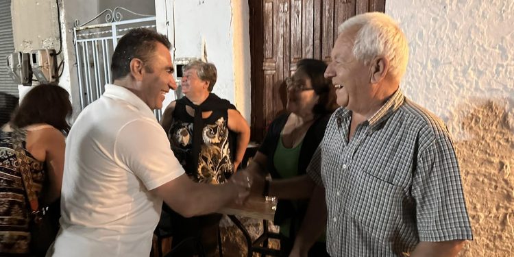 Επίσκεψη σε Αγιά, Ανθούσα, Λιβαδάρι και Αγία Κυριακή από τον Ν. Ζαχαριά και υποψήφιους της παράταξης του