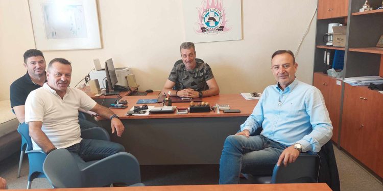 Επίσκεψη Θ. Μπέγκα στην Πυροσβεστική