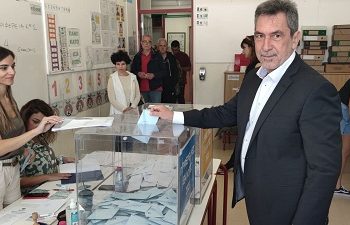 Άσκησε το εκλογικό του δικαίωμα ο Δήμαρχος Ιωαννίνων
