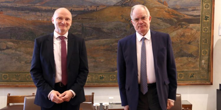 Συνάντηση του Προέδρου της Βουλής με τον Πρέσβη της Ομοσπονδιακής Δημοκρατίας της Γερμανίας