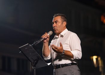 Μεγάλη συμμετοχή δημοτών στην ομιλία του Νίκου Ζαχαριά στην Πάργα