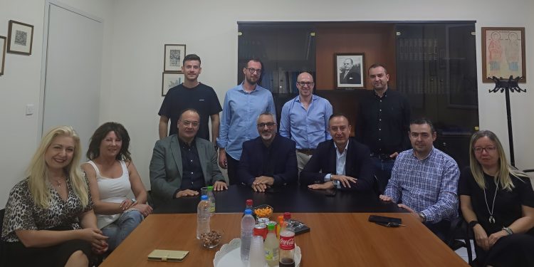 Επίσκεψη Θωμά Μπέγκα στα γραφεία του Ιατρικού Συλλόγου Ιωαννίνων