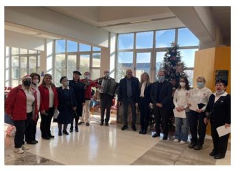 Εορταστικές εκδηλώσεις του Περιφερειακού Τμήματος Ιωαννίνων του ΕΕΣ στα Νοσοκομεία της πόλης