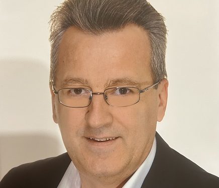 Ο Άλκης Λάνταβος αναλαμβάνει διευθυντής του πολιτικού γραφείου της πρόεδρου των Οριζόντων Ηπείρου