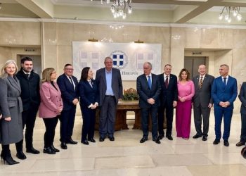 Περιφερειάρχης Αλεξ. Καχριμάνης: Συμπαραστάτες της Ηπείρου οι Έλληνες αιρετοί του εξωτερικού