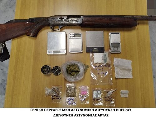Συνελήφθησαν δύο άτομα στην Άρτα για κατοχή και διακίνηση ναρκωτικών