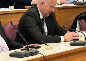 Βλέτσας αντί Γιουγλή στο Περιφερειακό Συμβούλιο Ηπείρου