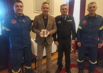 Επίσκεψη Συντονιστή Επιχειρήσεων Ηπείρου, Δυτικής Μακεδονίας και Νήσων της Πυροσβεστικής Υπηρεσίας στο δήμαρχο Ιωαννίνων