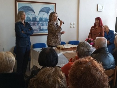 Βασιλόπιτες και παρουσίαση βιβλίου σε ΚΑΠΗ του δήμου Ιωαννιτών