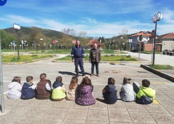 Τα παιδιά του Νηπιαγωγείου Καλπακίου στο Πάρκο Κυκλοφοριακής Αγωγής του Δήμου Πωγωνίου