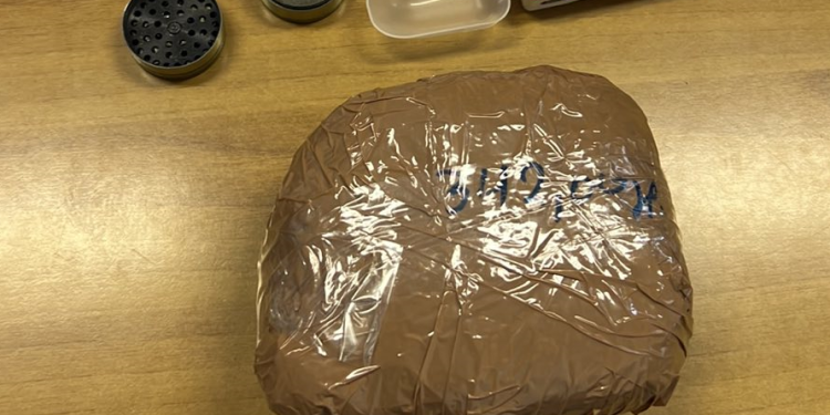 Συνελήφθη ημεδαπός στην Άρτα για διακίνηση ναρκωτικών