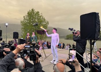 Τα Γιάννενα υποδέχτηκαν με θέρμη την Ολυμπιακή Φλόγα