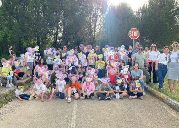 “Χέρι χέρι σε κρατώ ασφαλώς κυκλοφορώ”